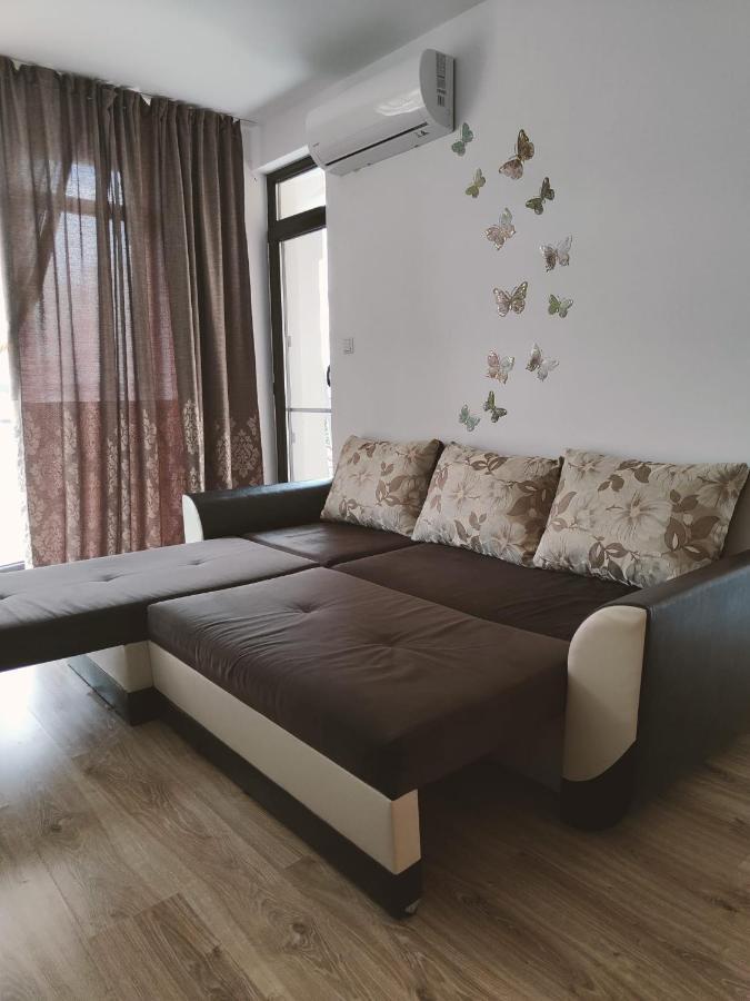 Studio Aivasovskij Park - Meters Away From Beach Pomorie Exterior photo